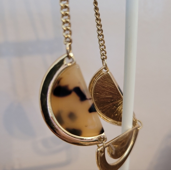 Short necklace - Picture 2 of 7